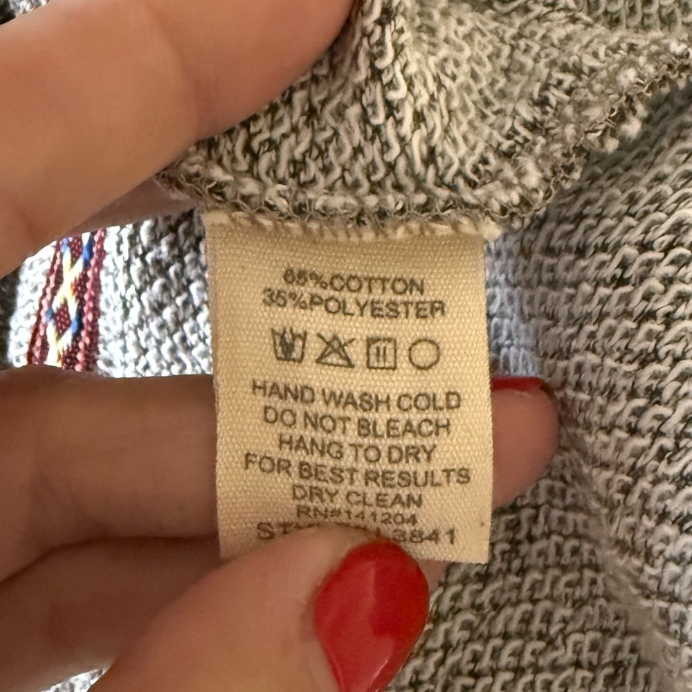 Hem & Thread asymmetrical sweatshirt • Women’s small - Picture 3 of 8